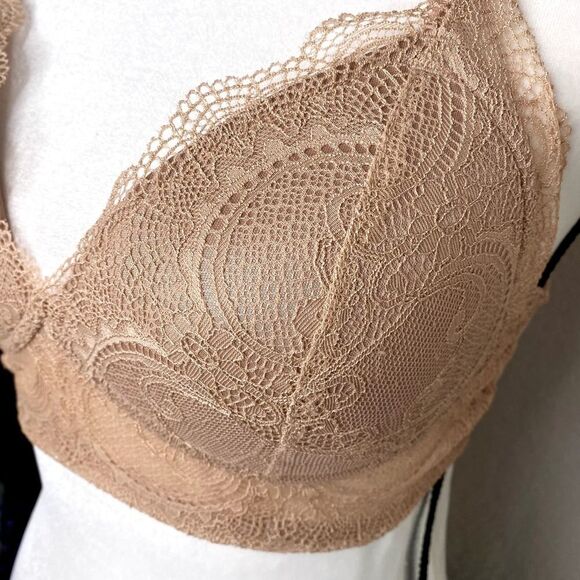 Vanity Fair Wireless Lace Bralette Honey Beige Large Bra Lightly Padded Comfy - Picture 3 of 12
